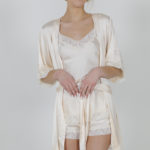 Ensemble pyjama-short robe de chambre satin blanc crème Milla